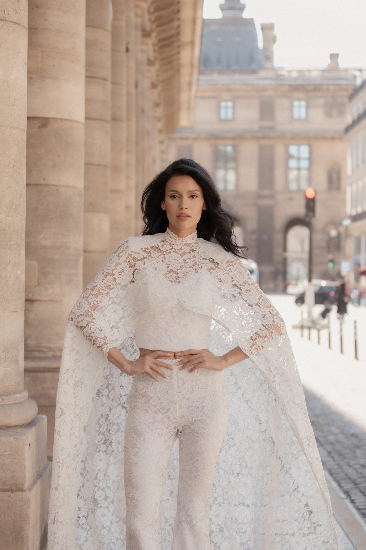 White Chantilly lace cape, half-length